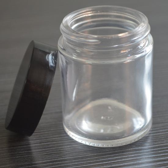 leere Unkrautversteck Weithalsbehälter rund um kindersichere Gläser